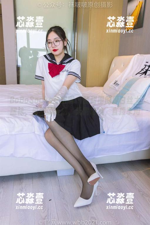 BoBoSocks袜啵啵 - 甜甜圈的厚白丝大腿袜，原图的诱惑，无需切换，直接享用！