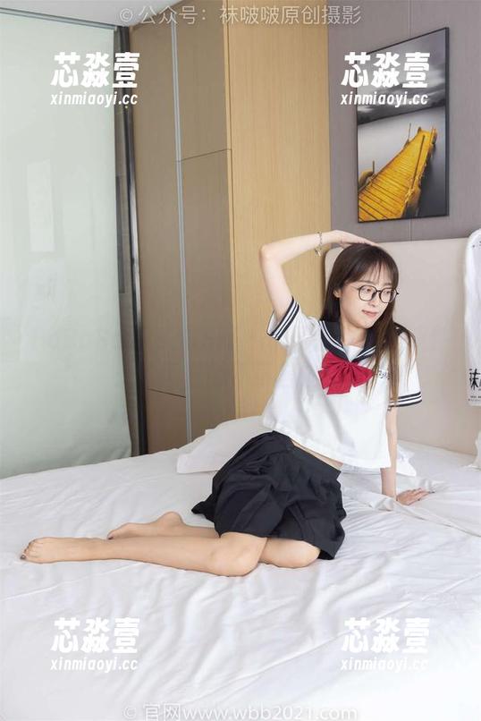 BoBoSocks袜啵啵 - 稚予的深灰丝调性：套图里的不可言喻之美