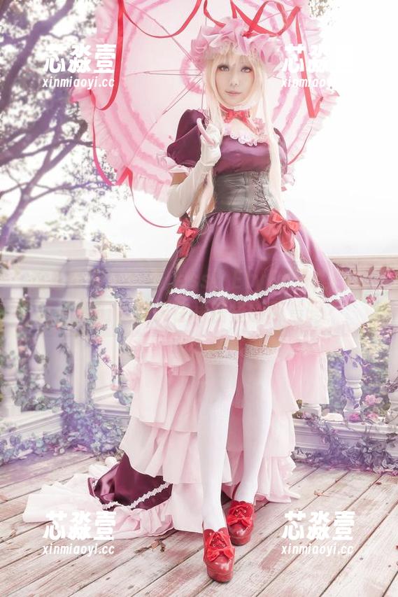 这全套WhiteDress，ElyEE子是打算让我们都沉醉在裙裾里的风景吗？