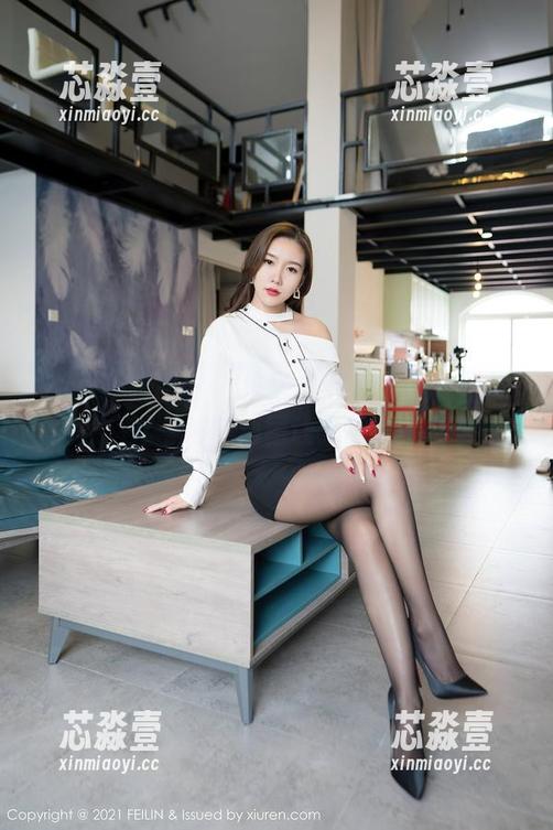 Feilin嗲囡囡 - 施忆佳KITTY新放出的美图，这一波甜心图让我想起了什么？