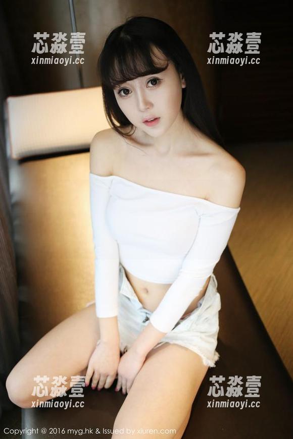 MyGirl美媛馆 - 新更新！伊小七MoMo在婚纱里的小夹子，实在是让人忍俊不禁啊！
