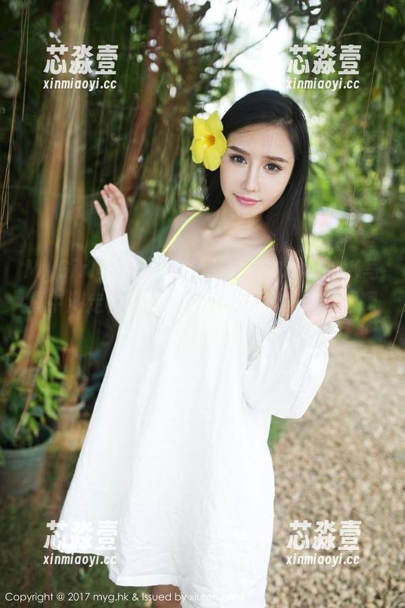 MyGirl美媛馆 - 在伊雨蔓Fiona的JK写真中游走，哪里还有心思去追其他东西啊！