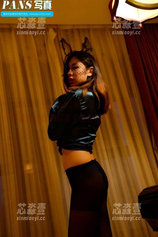 PANS-允儿 PANS - 允儿的新模试镜,美图里的小细节总能让我想起某个暖暖的午后,满是柔情。