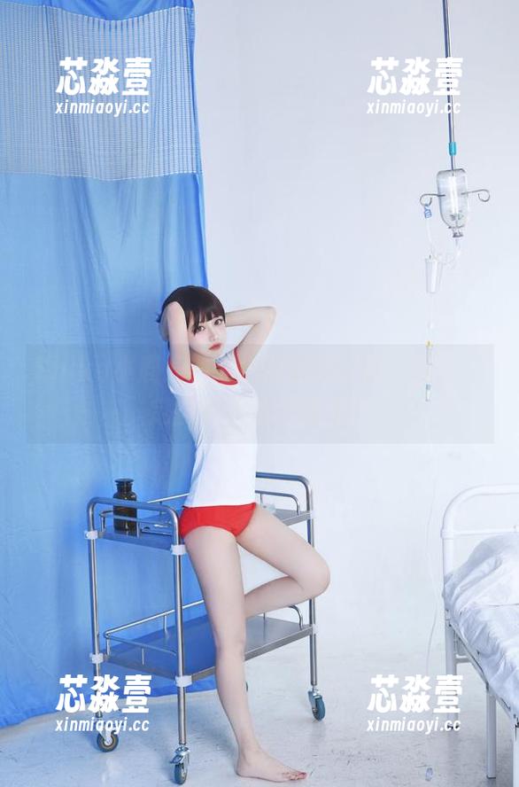 Shika小鹿鹿的私拍职业装，我打赌她一定能收获不少眼光！