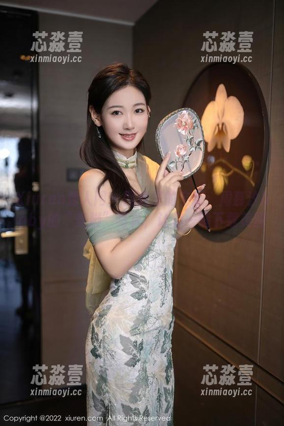 Xiuren秀人网-周慕汐baby Xiuren秀人网 - 网盘里的宝藏:周慕汐baby的“美脚”写真,让你一键下载美丽