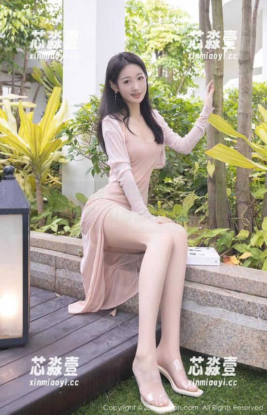 Xiuren秀人网-奈汐酱nice Xiuren秀人网 - 奈汐酱nice——高清泡泡泳衣照,让你忍不住想跳水!
