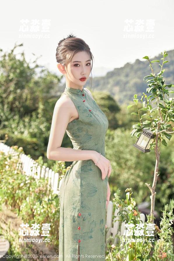 Xiuren秀人网-萝莉悠悠酱 Xiuren秀人网 - 萝莉悠悠酱的新作,透明图包,难道她本身也是一只隐形的飞蛾?