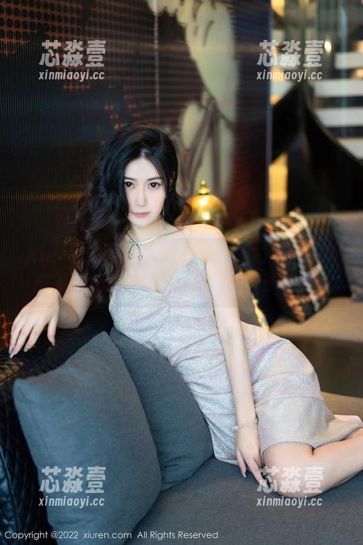 Xiuren秀人网 - 还是陈梵妮的礼服：高清得让人想去参加派对，下载要趁热！
