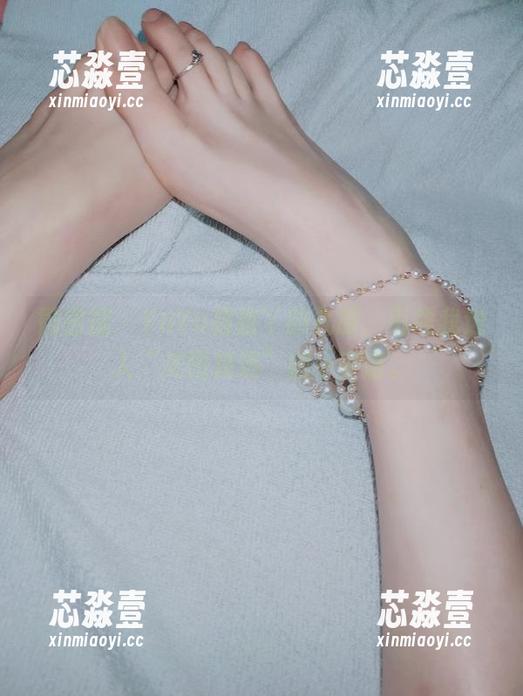 微密圈 - YuYu超甜丫的礼服，引领我进入“美图精选”的小宇宙。