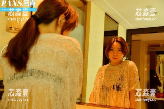 pans - 小倩最新运动挑战，照片捕捉她的风采，真想问她…运动完有多少时间能吃巧克力？