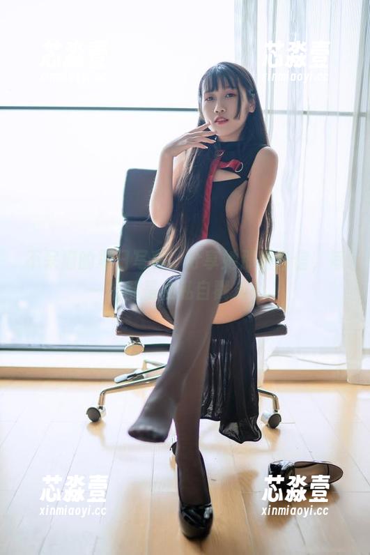 不呆猫的夏日写真，分享她那种自信，每一张都是在私自戳人心。