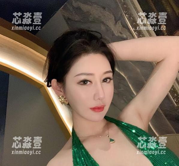 微密圈 - 不爱笑的赛琳：西服+渔网丝袜，今天的힙강추（酷推荐）很高清，快来下载图片嗨翻天！