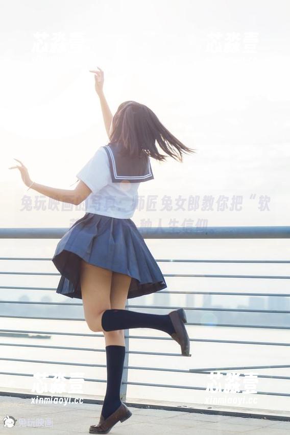 兔玩映画的写真：师匠兔女郎教你把“软萌”穿成一种人生信仰。