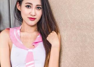 头条女神 - 正常办公室不正常的刘芸熙，合集还是下载？你说了算