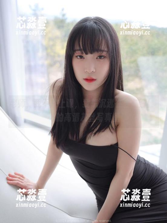老师，我不想上课，我想沉迷在姜仁卿(강인경)的高清灰丝写真里！