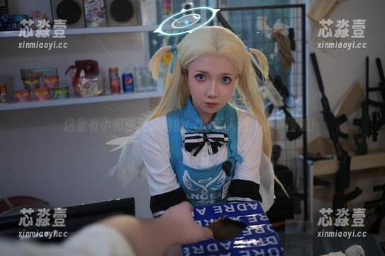 这里有小和甜酒和她的COS双人图，快来围观！