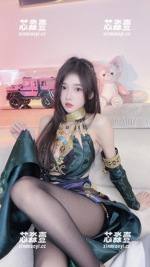 哈，这图集中的小小奶瓶儿到底把珍珠人鱼加长版夸得多高？
