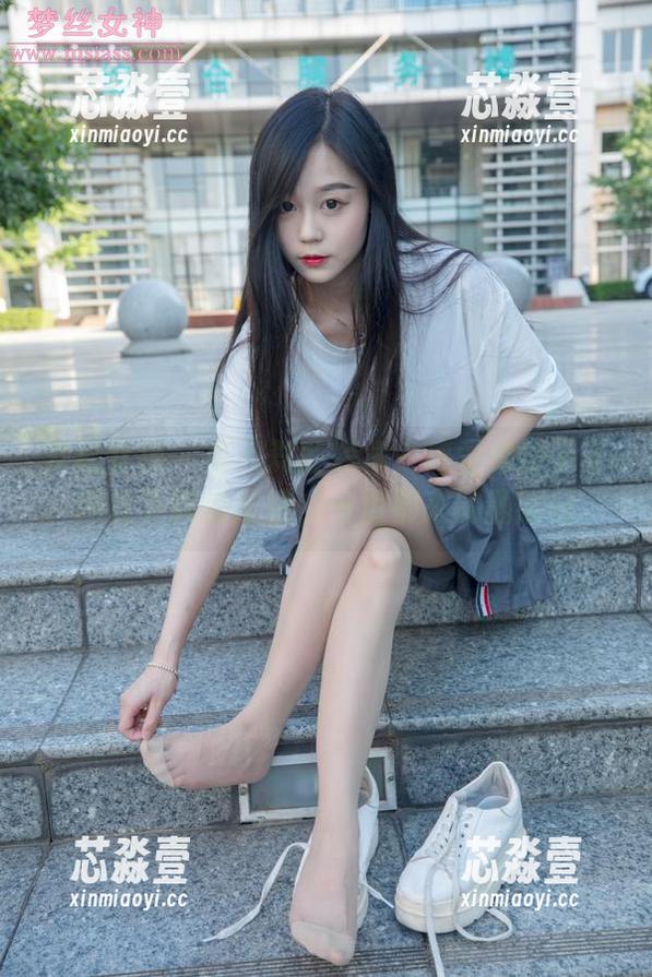 梦丝女神-花月舞 梦丝女神 - 花月舞的短裙?感觉像按下了网盘下载的按钮,一切都来的刚刚好