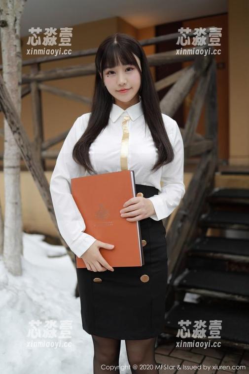 模范学院-南晓梦 模范学院 - 南晓梦这水手服搭配,完全是个画风的反转,免费的图册看着看着就停不下来。