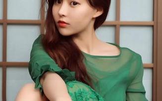 波萝社 - 睡袍与社交—AngelaLee李玲的写真，竟然是这样