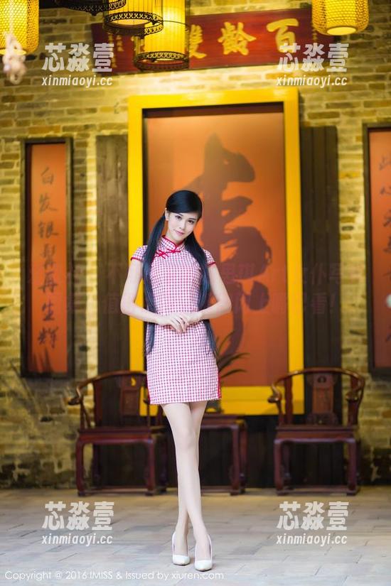 爱蜜社 - 不可思议的陈思琪Art女仆写真图集，值得点赞，但得闭上嘴巴看！
