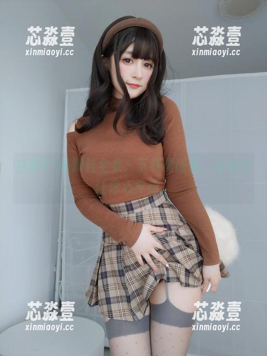 白银81高跟鞋全集：下载需谨慎，可能会让你心痒痒。