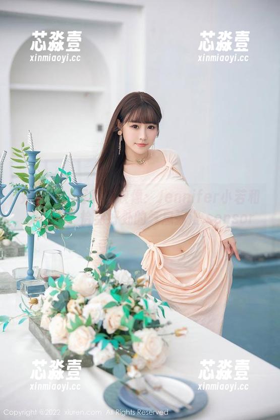 秀人网 - 写真集映像：Jennifer小若和那灰丝，恰到好处的气息弥漫.sensor