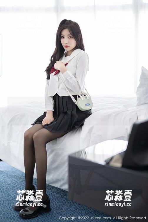 秀人网 - 兔子NINA的水手服系列，下载后不问出处！