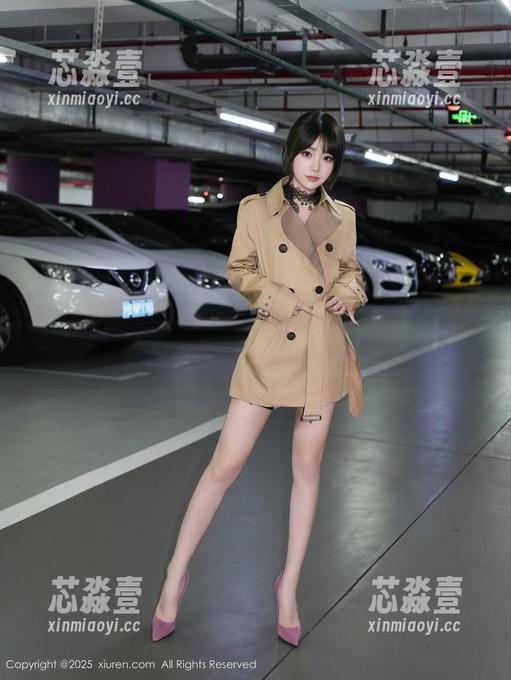 秀人网-安然 秀人网 - 高清泳装照片,安然教我们如何把沙滩变成伸展台!