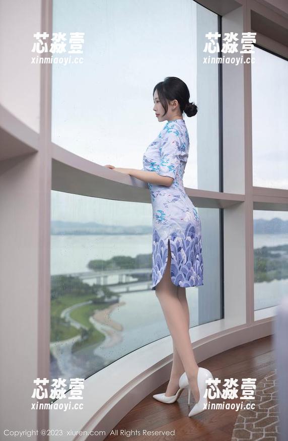 秀人网-小Kiki 秀人网 - 小Kiki在网盘中置放的短裙美学合集,快来翻翻