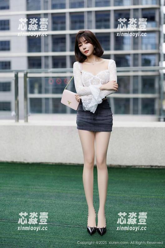 秀人网-李丽莎 秀人网 - 李丽莎的眼镜:美图下载,真相要不要揭晓一下?
