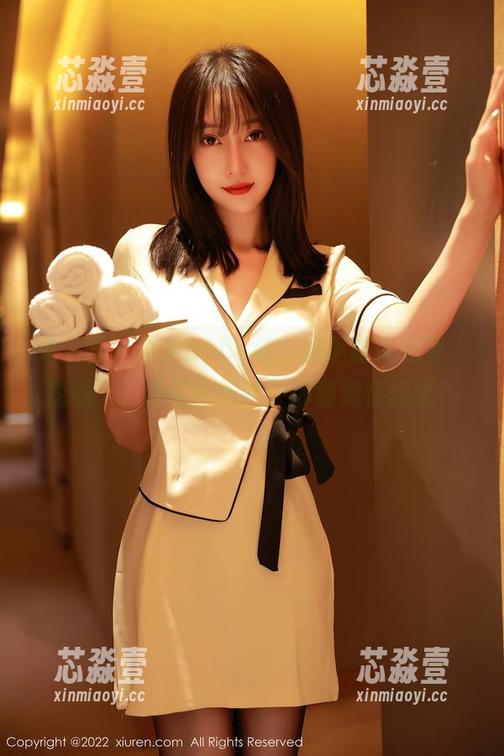 秀人网-雨儿baby 秀人网 - 雨儿baby说,水手服就是要“免钱”!看这些图片,你猜她在想啥?