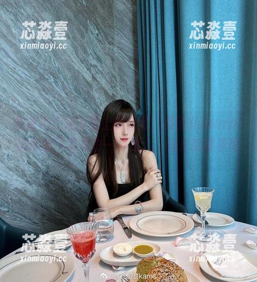 腐团儿Ikaros 豹纹不止是草原上的凶猛,腐团儿Ikaros的网盘下载里也一样撩人,快来挑挑看吧。