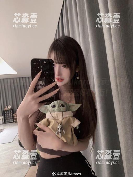 原图里的甄姬，腐团儿Ikaros表示：我管你们怎么看，反正我好看就行！