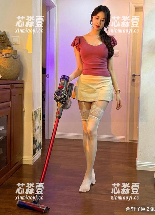 微密圈 - 文艺不失俏皮：轩子巨2兔姐姐的套图合集，索性一探究竟