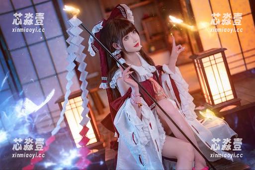 高清锁定：露儿大魔王的伊芙琳，简直是壁纸界的超级明星！