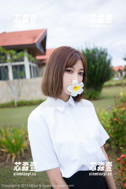 魅妍社 - Mara酱在浴缸里的新图包，水花四溅，更新得我都想跳进去哦！