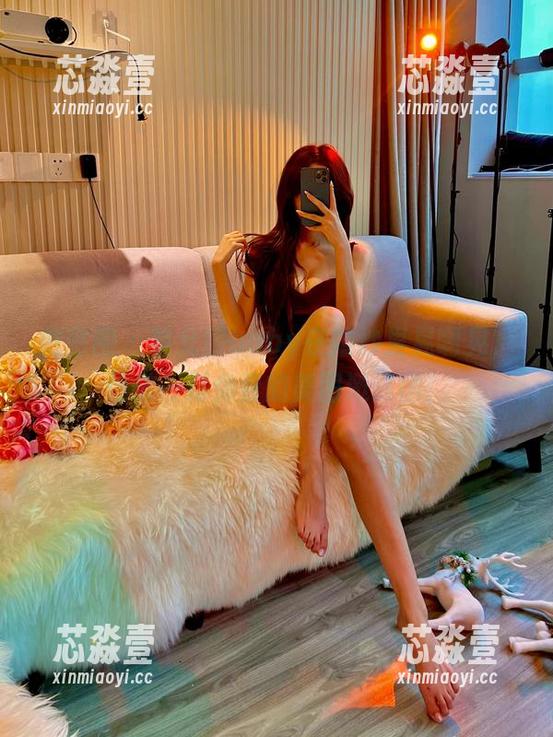 微密圈 - 黎允熙baby在婚纱里晃啊晃，仿佛一封免费的美图邀请函！